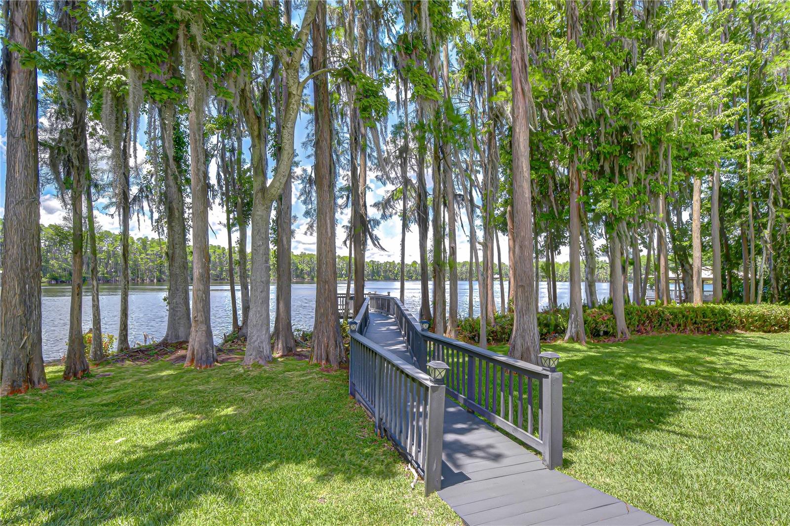 20915 Lake Vienna Dr Property Photo 38