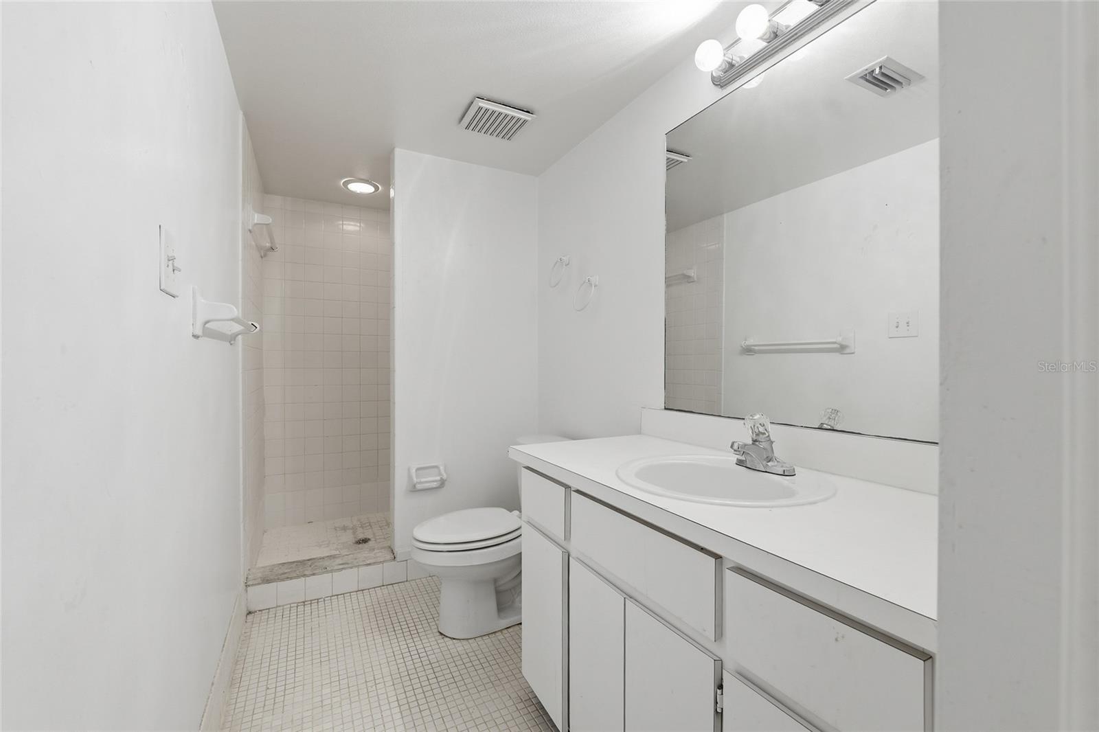 130 Cypress Ln #130 Property Photo 14