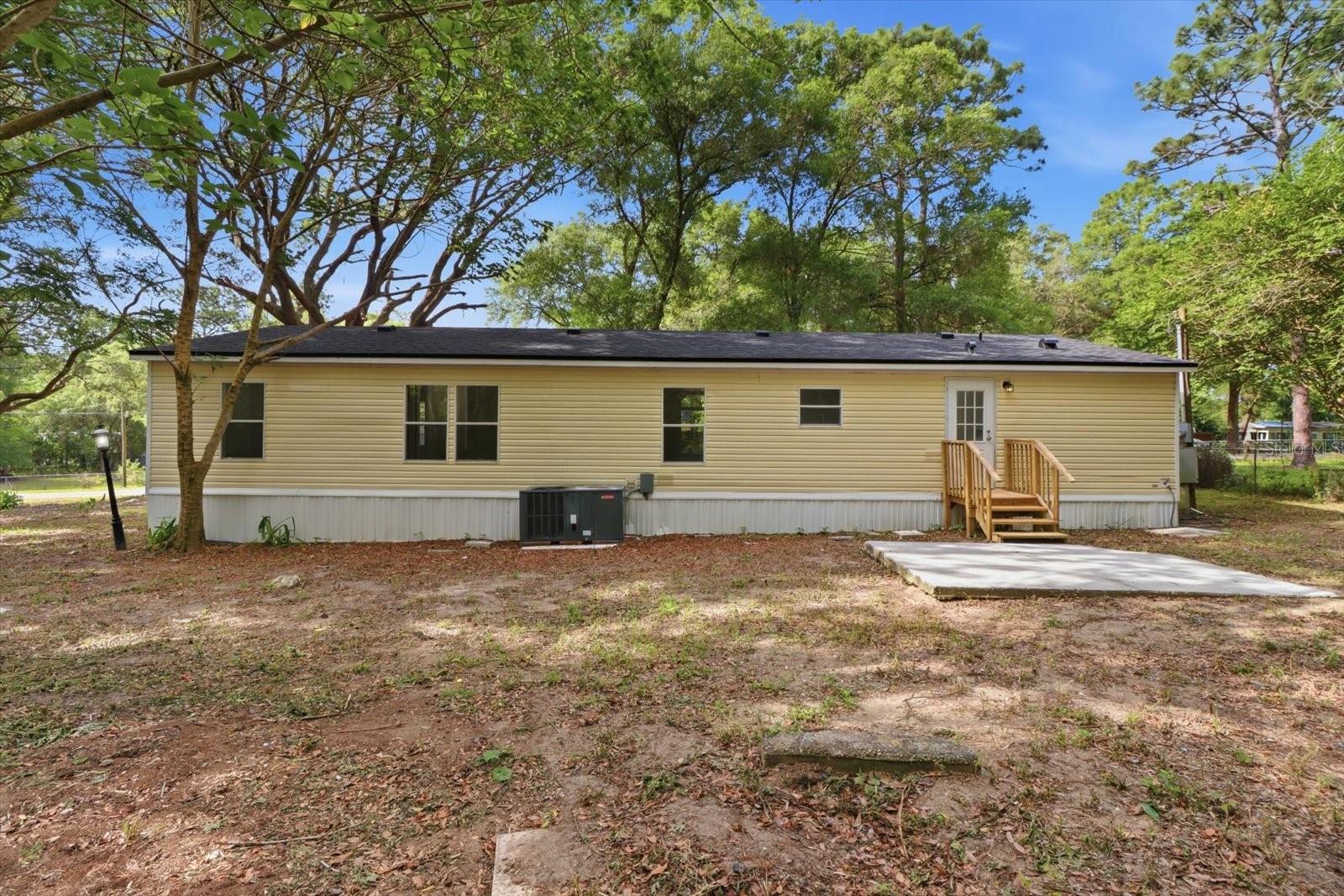 2565 E North St Property Photo 31