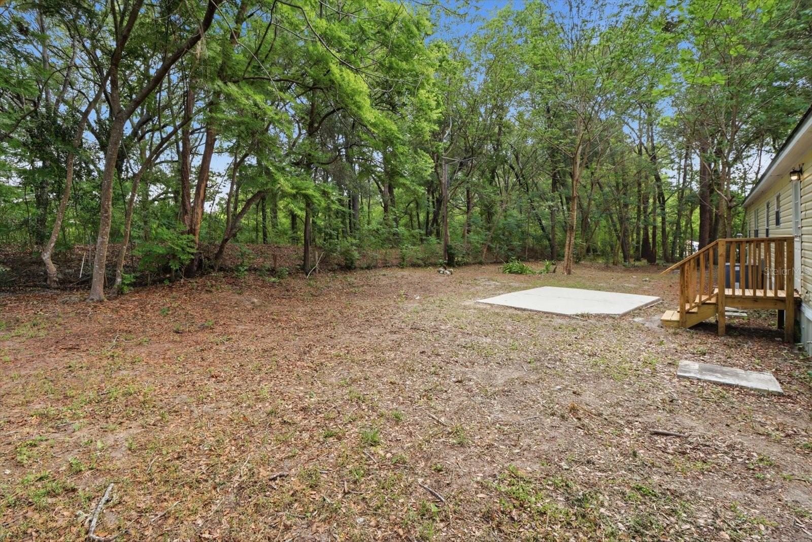 2565 E North St Property Photo 33