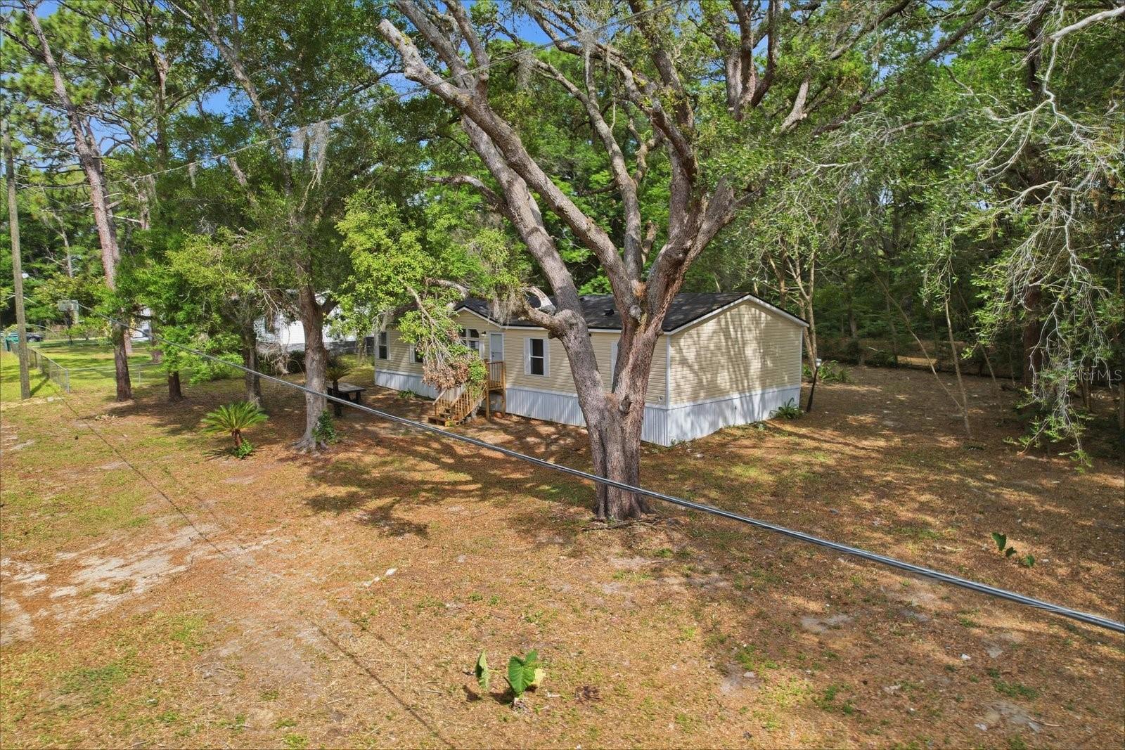 2565 E North St Property Photo 36