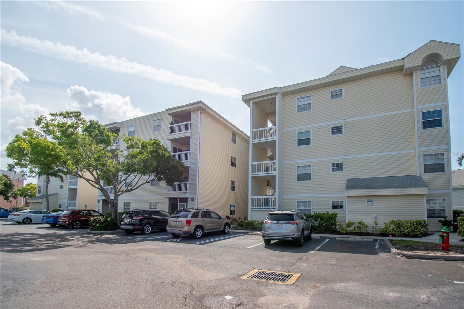 6817 STONES THROW CIR N #17203 Property Photo 1