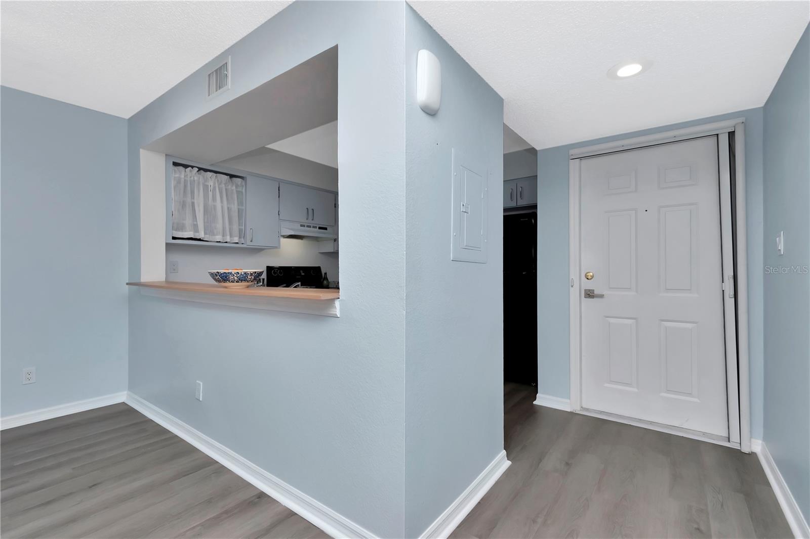 6817 Stones Throw Cir N #17203 Property Photo 2