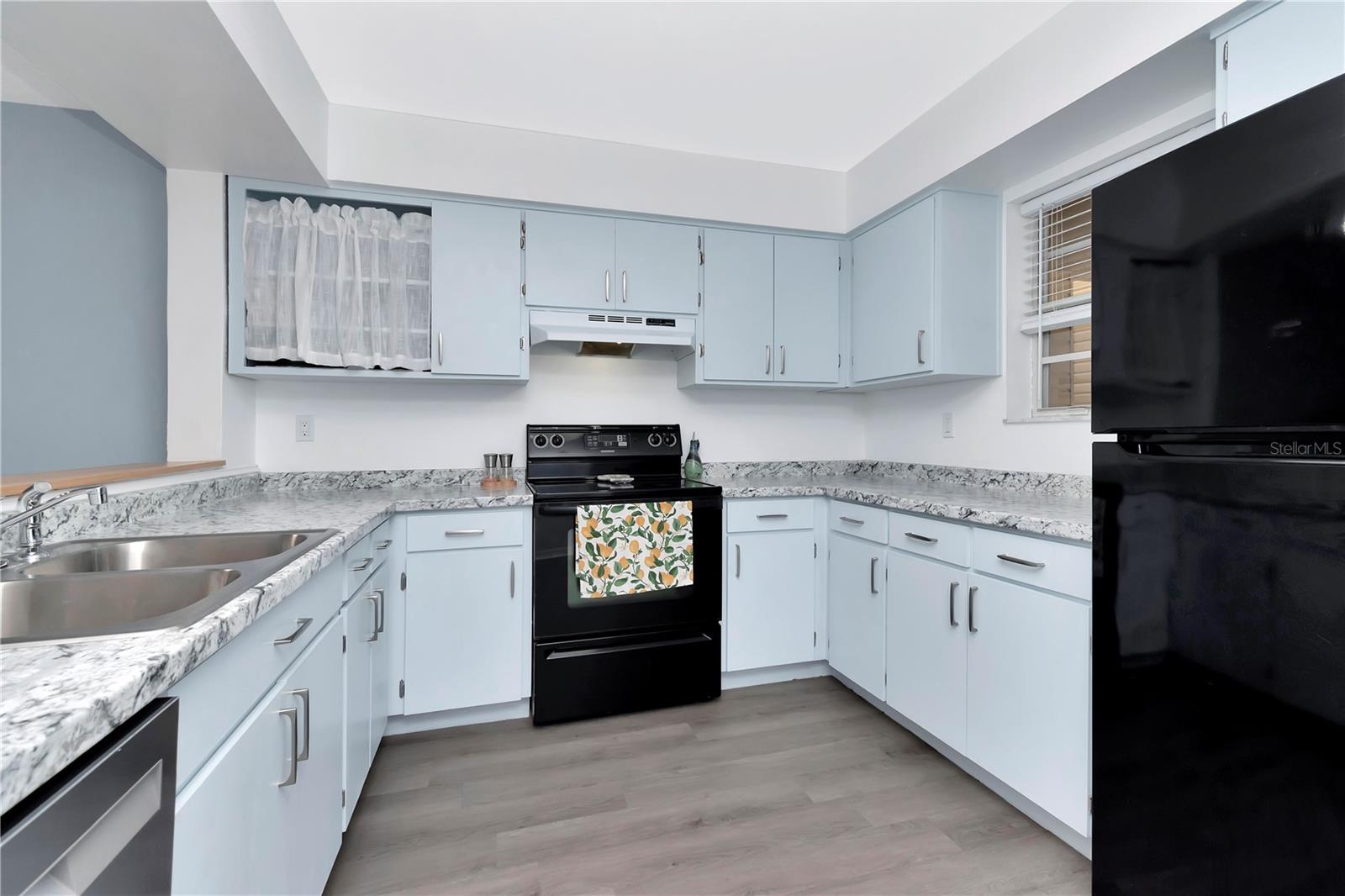 6817 Stones Throw Cir N #17203 Property Photo 3