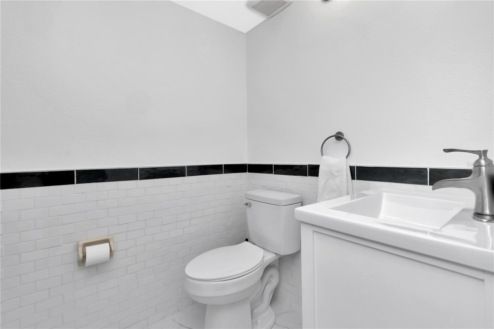 6817 Stones Throw Cir N #17203 Property Photo 11