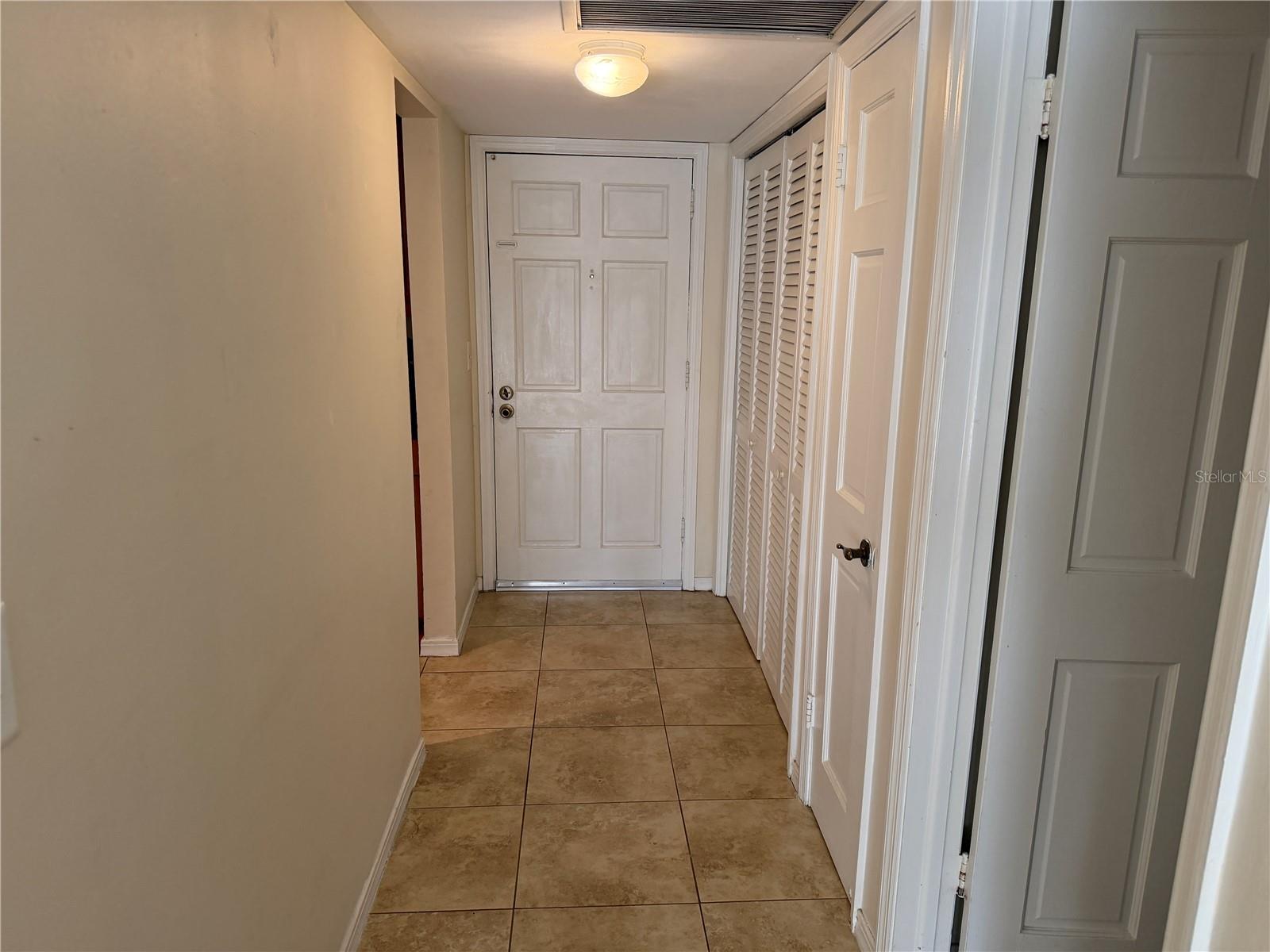 10335 Carrollwood Ln #116 Property Photo 3
