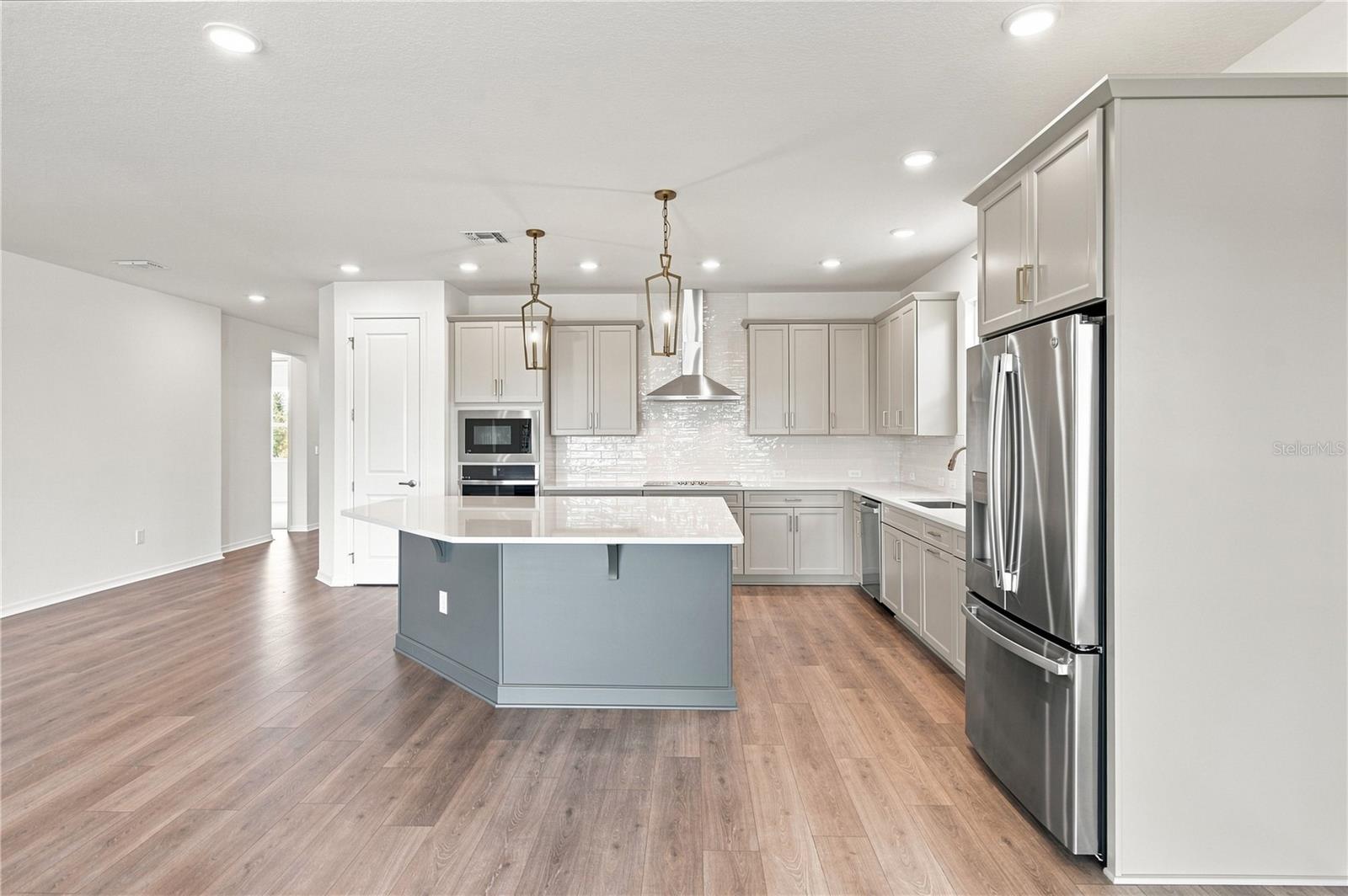 5033 Orinoco Ln Property Photo 3