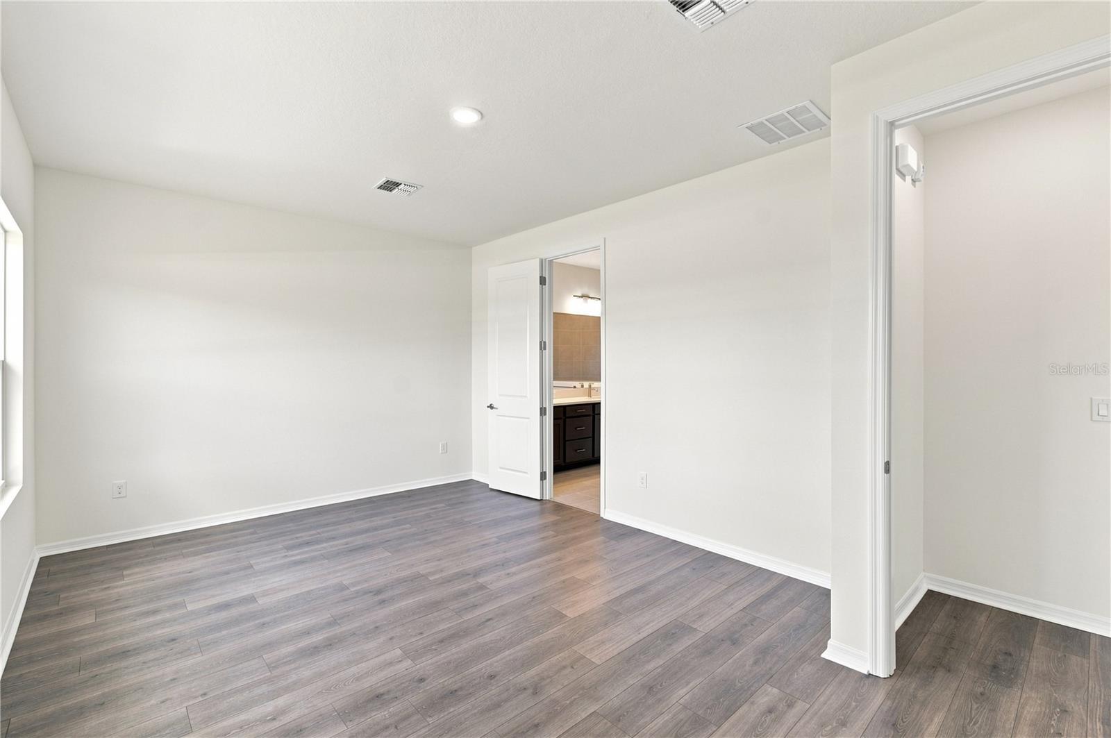 5033 Orinoco Ln Property Photo 14