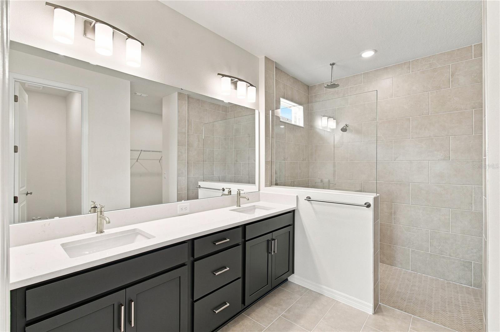 5033 Orinoco Ln Property Photo 15