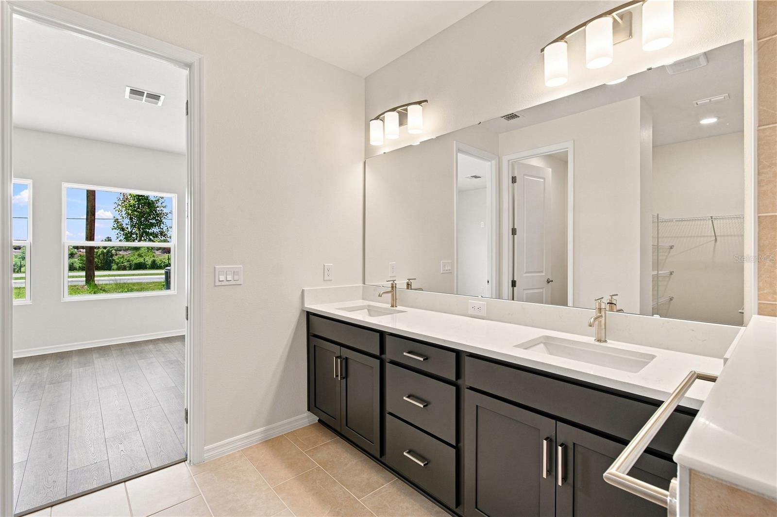 5033 Orinoco Ln Property Photo 17