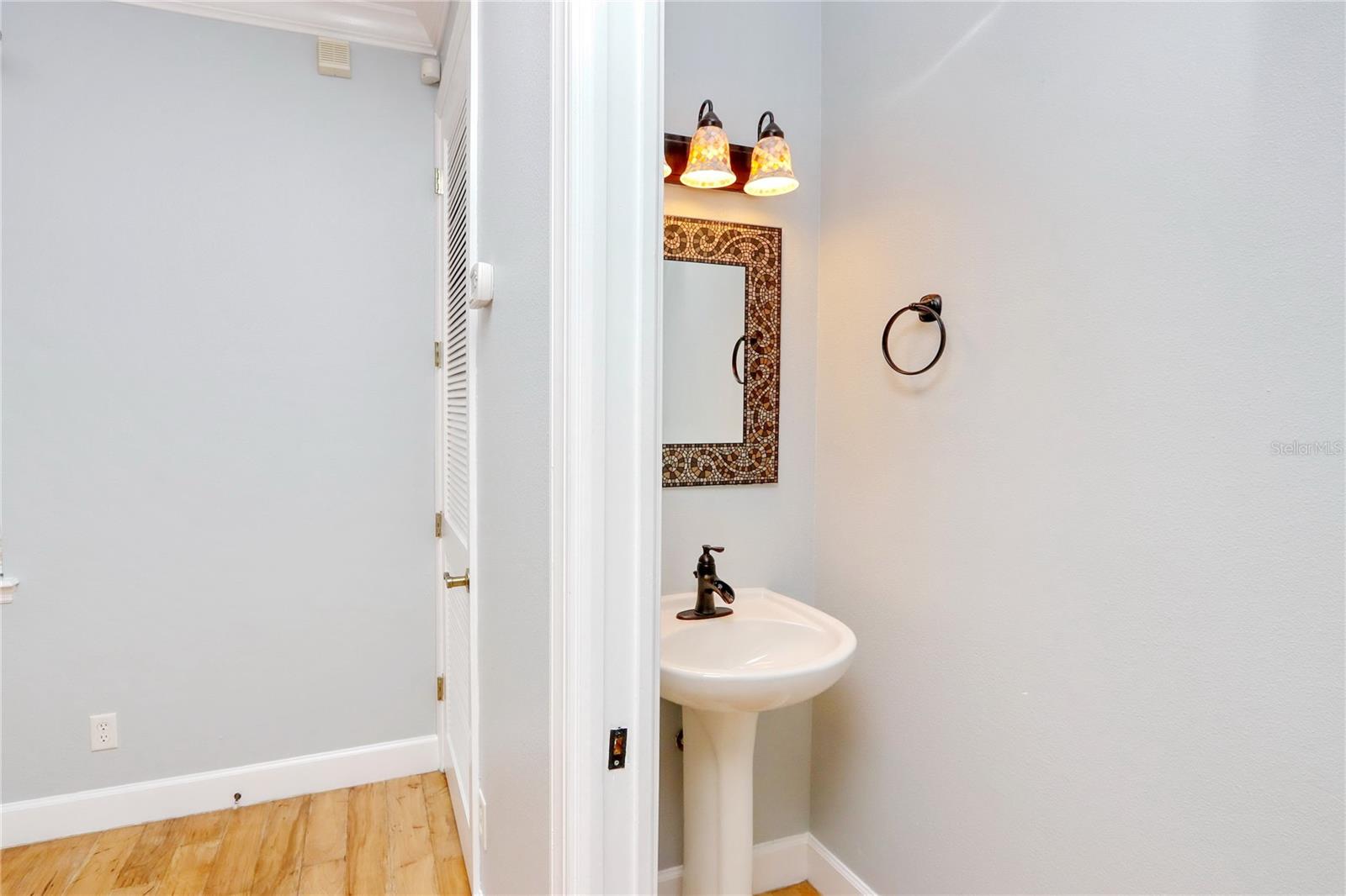 2611 Espana Ct Property Photo 9