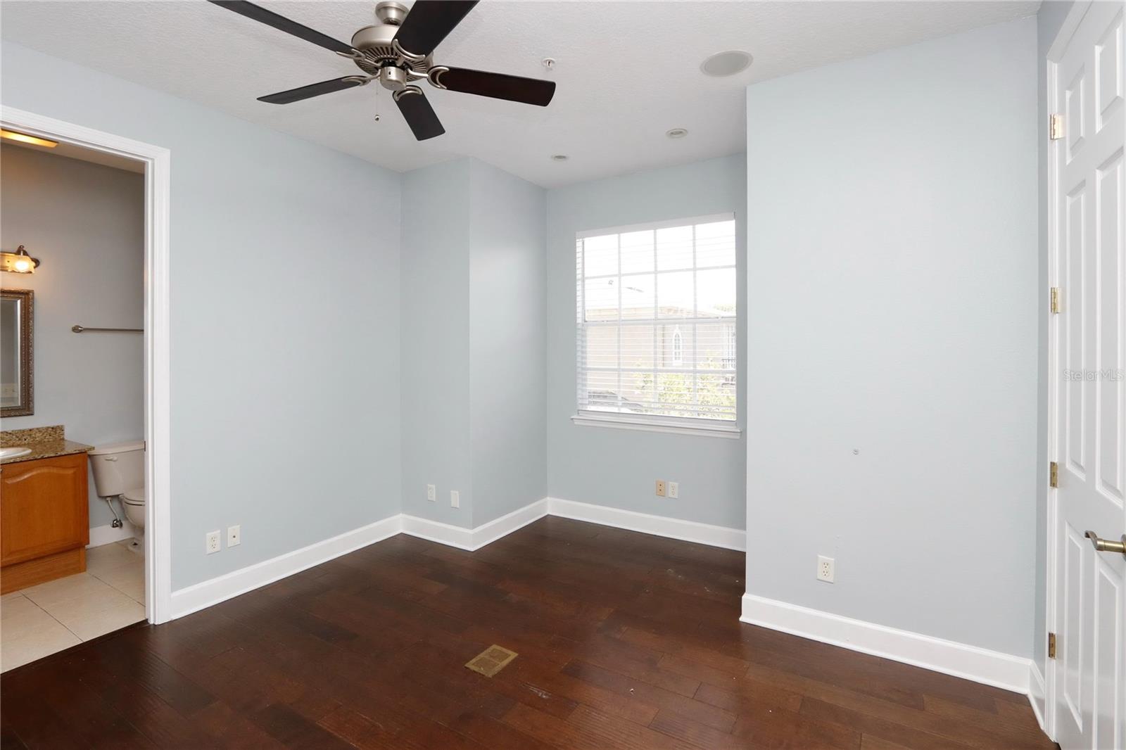 2611 Espana Ct Property Photo 16