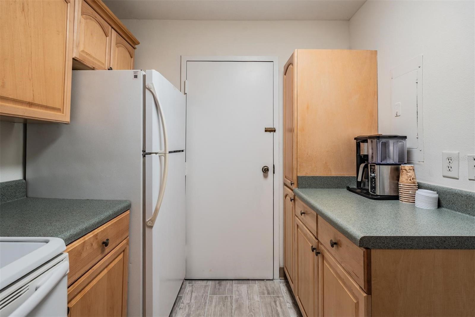 2700 Bayshore Blvd #3205 Property Photo 10