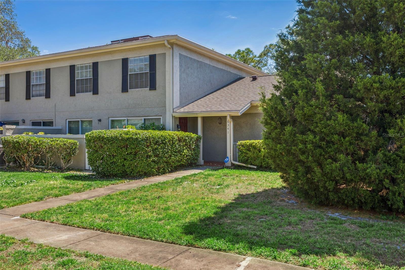 6341 Treetop Cir #6341 Property Photo 1