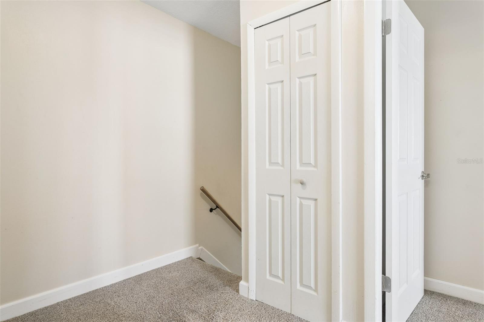 6341 Treetop Cir #6341 Property Photo 12