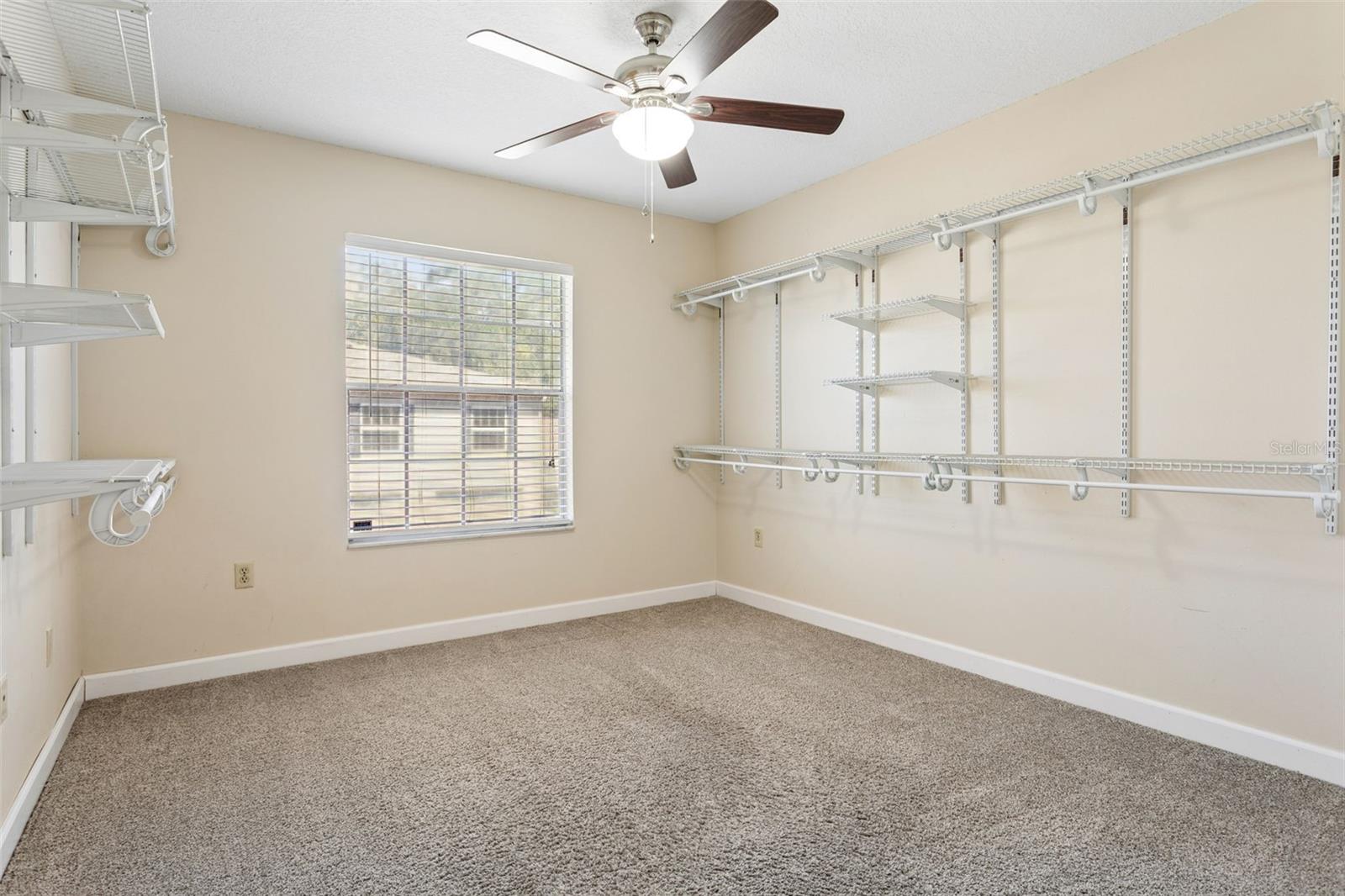 6341 Treetop Cir #6341 Property Photo 13