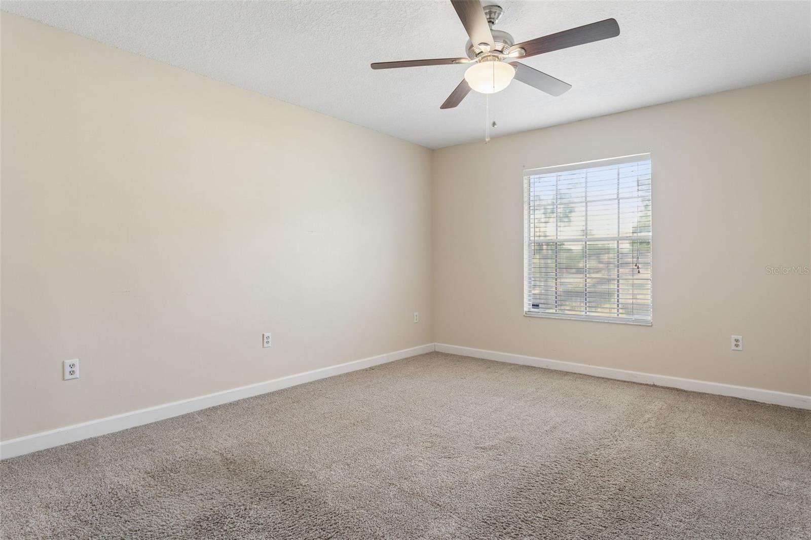 6341 Treetop Cir #6341 Property Photo 16