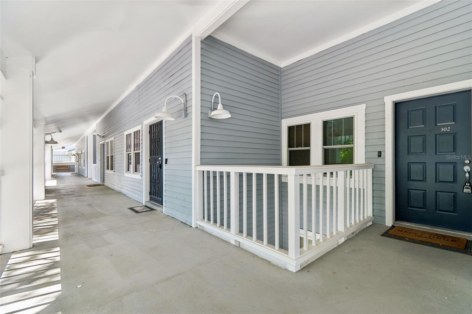 2599 Dolly Bay Dr #302 Property Photo 3
