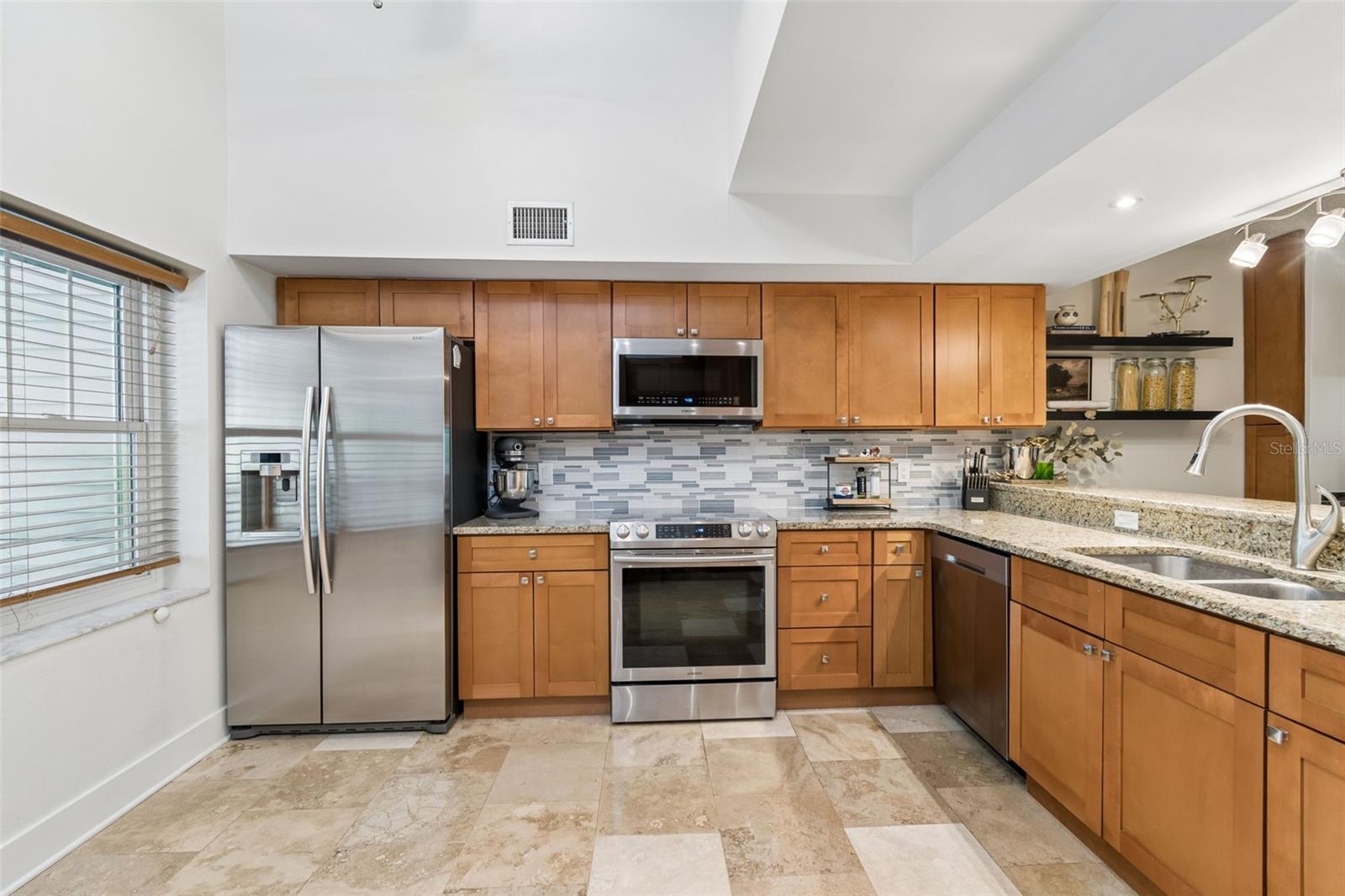 2599 Dolly Bay Dr #302 Property Photo 4