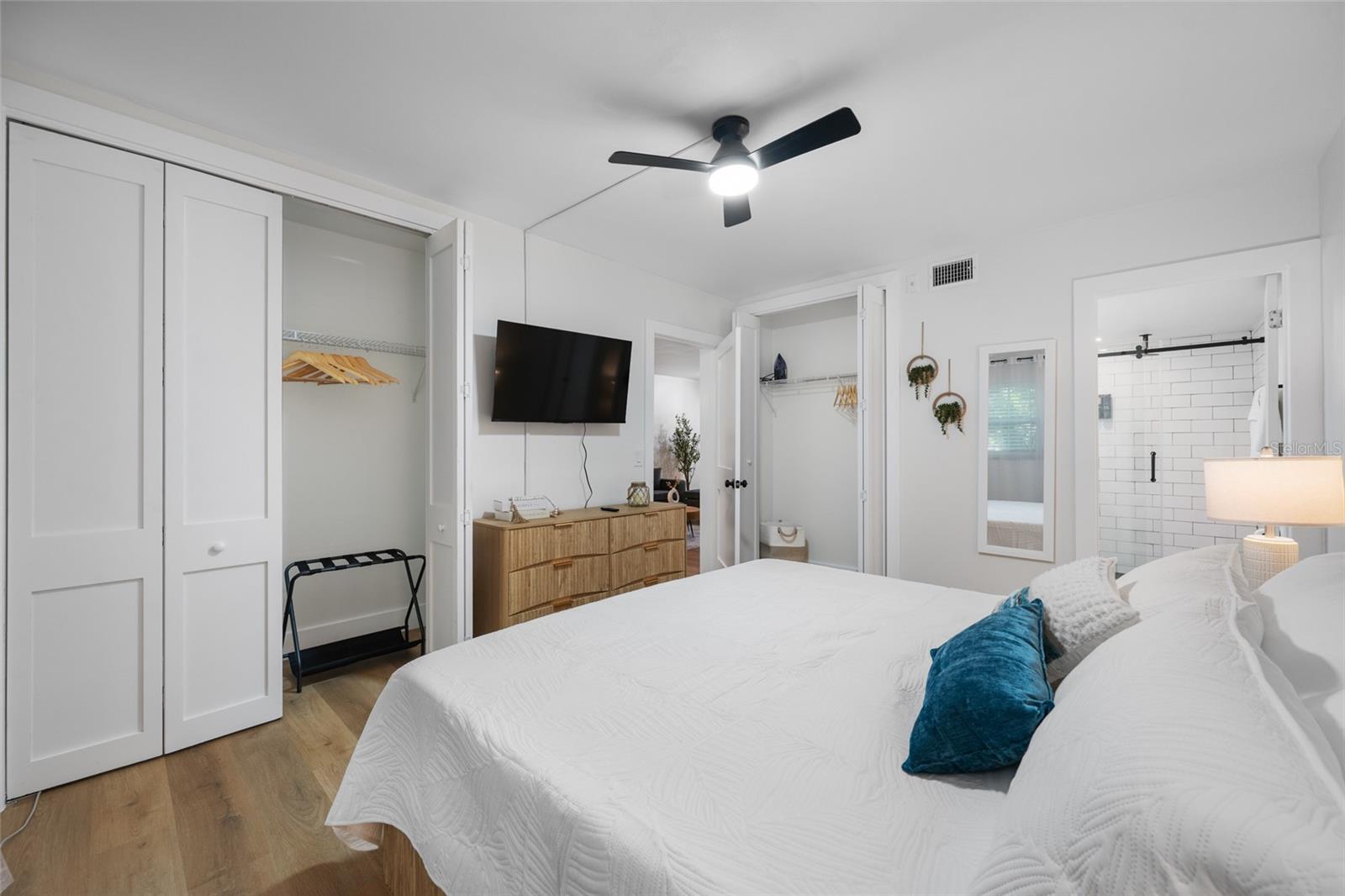 1433 S Belcher Rd #f9 Property Photo 15
