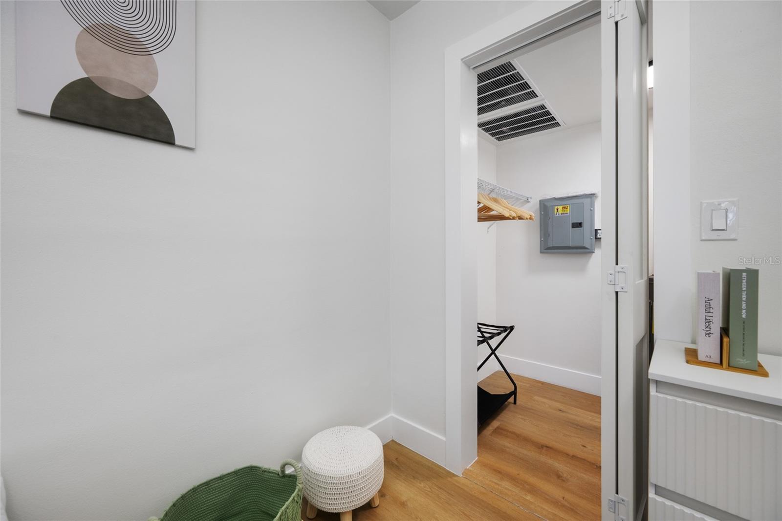 1433 S Belcher Rd #f9 Property Photo 23