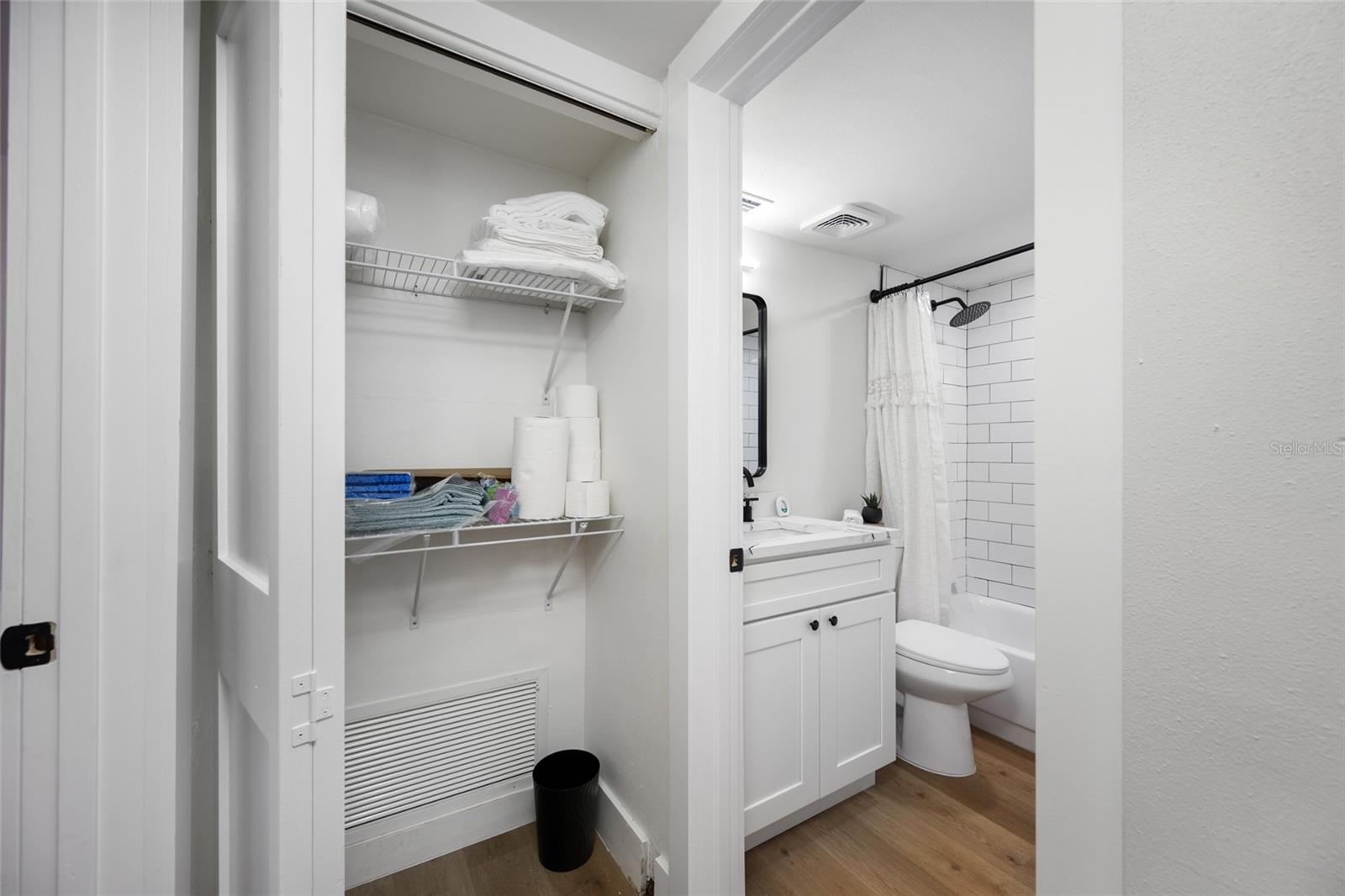 1433 S Belcher Rd #f9 Property Photo 24