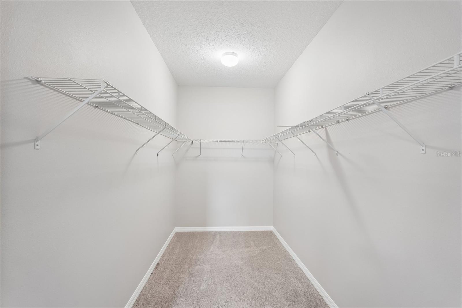 2426 Cumberland Cliff Dr Property Photo 21