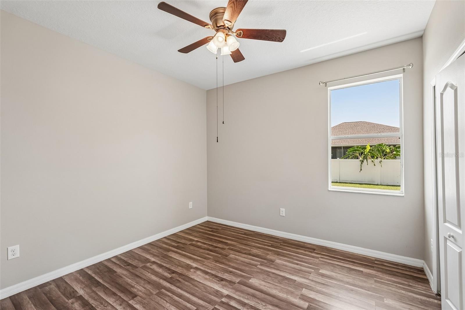 2426 Cumberland Cliff Dr Property Photo 23