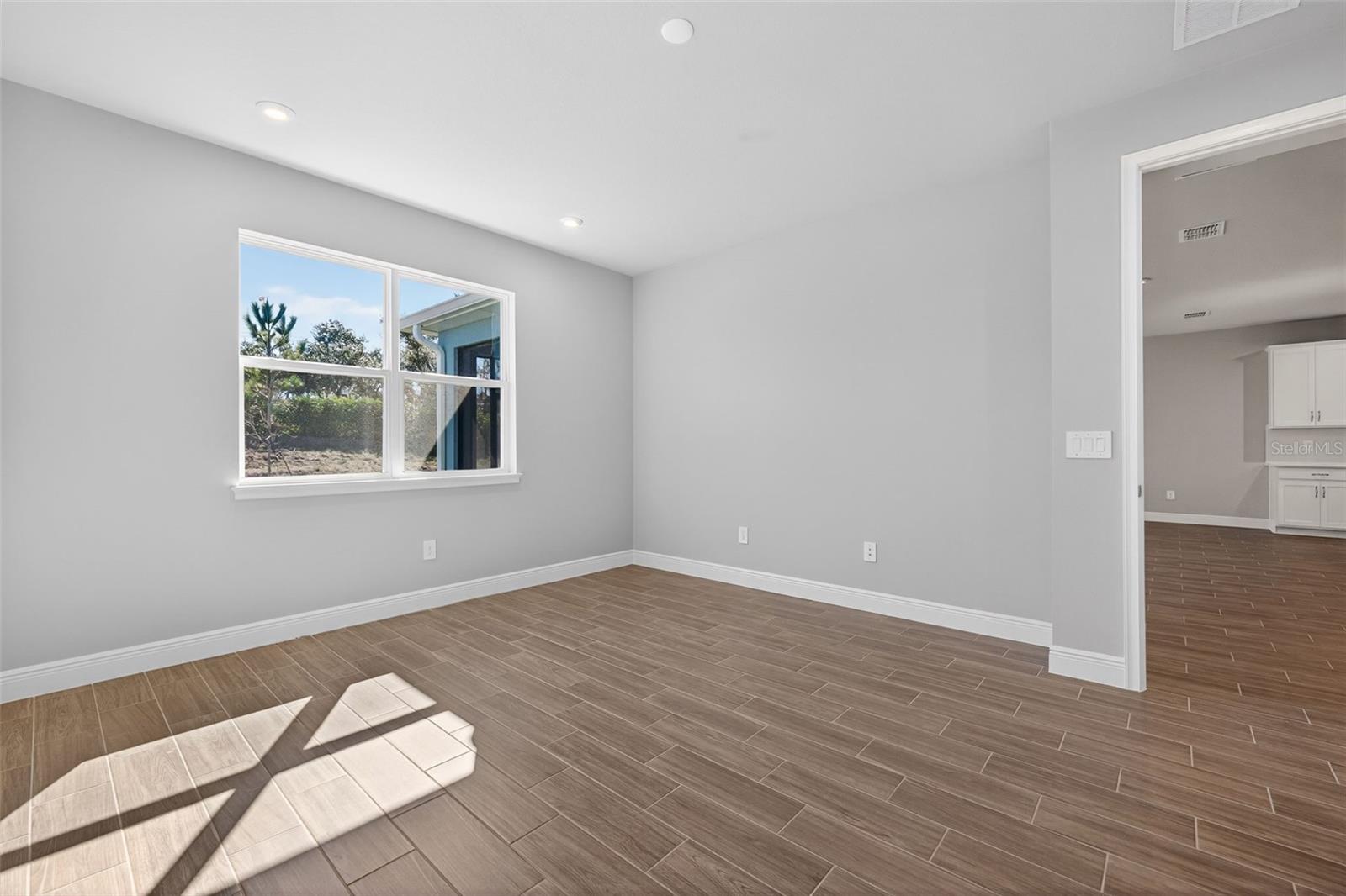 12446 49th St E Property Photo 14