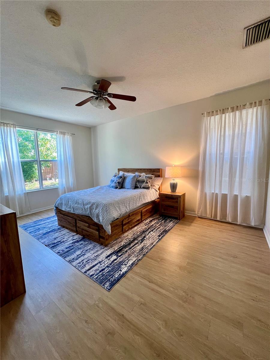 411 Durham Shore Ct Property Photo 5