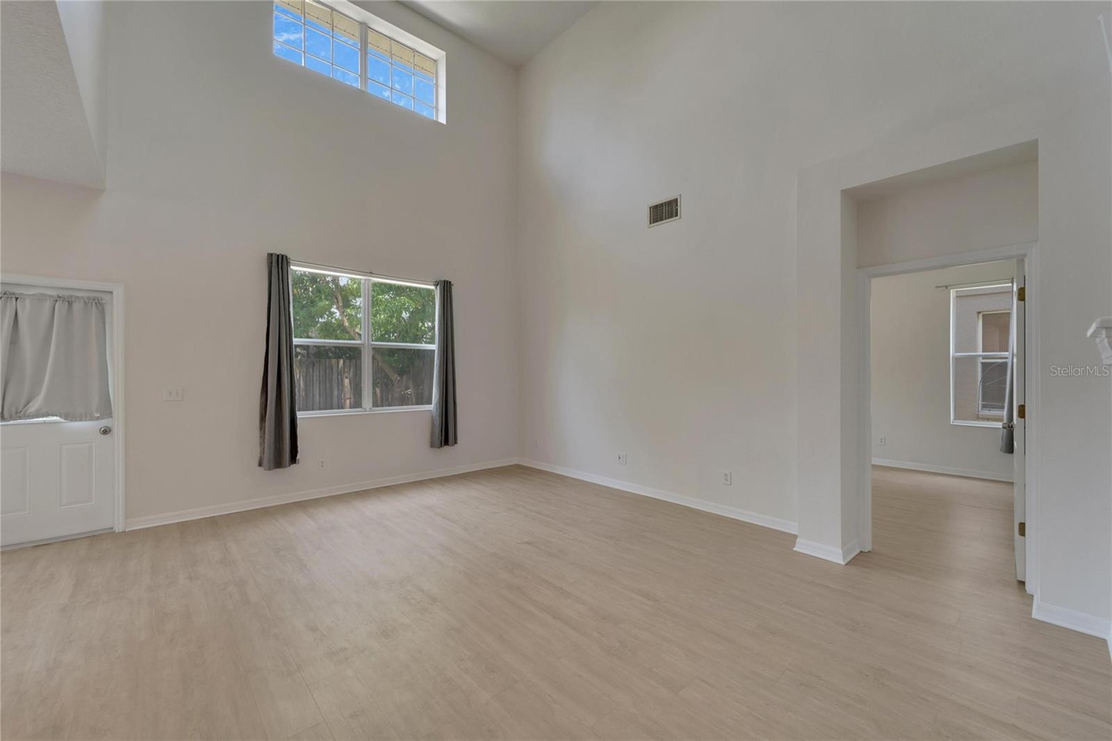 411 Durham Shore Ct Property Photo 15