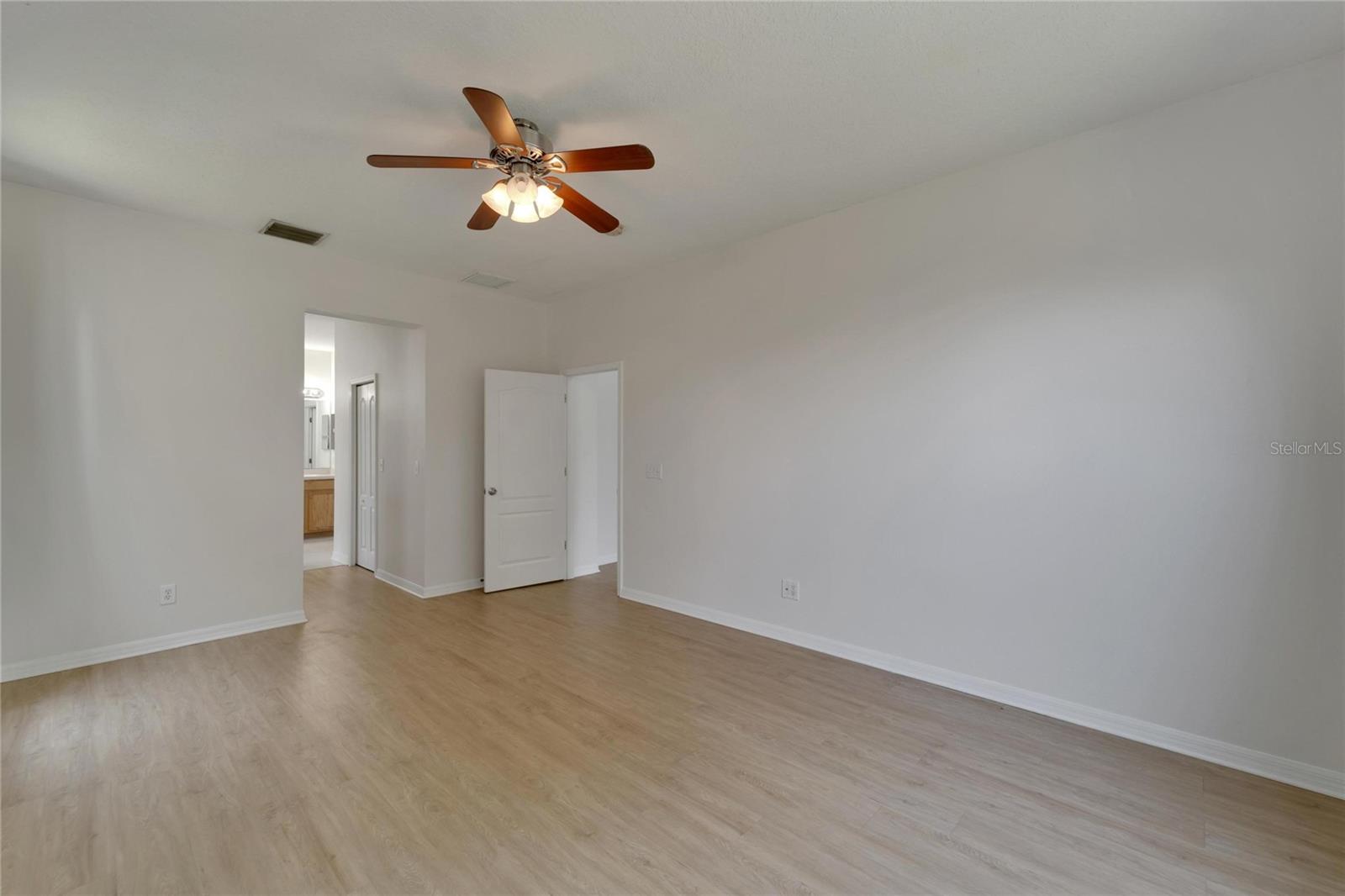 411 Durham Shore Ct Property Photo 35