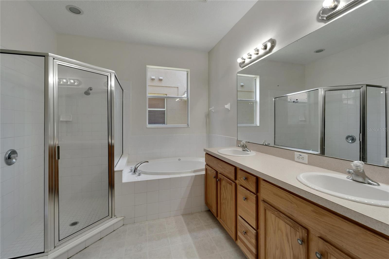 411 Durham Shore Ct Property Photo 39