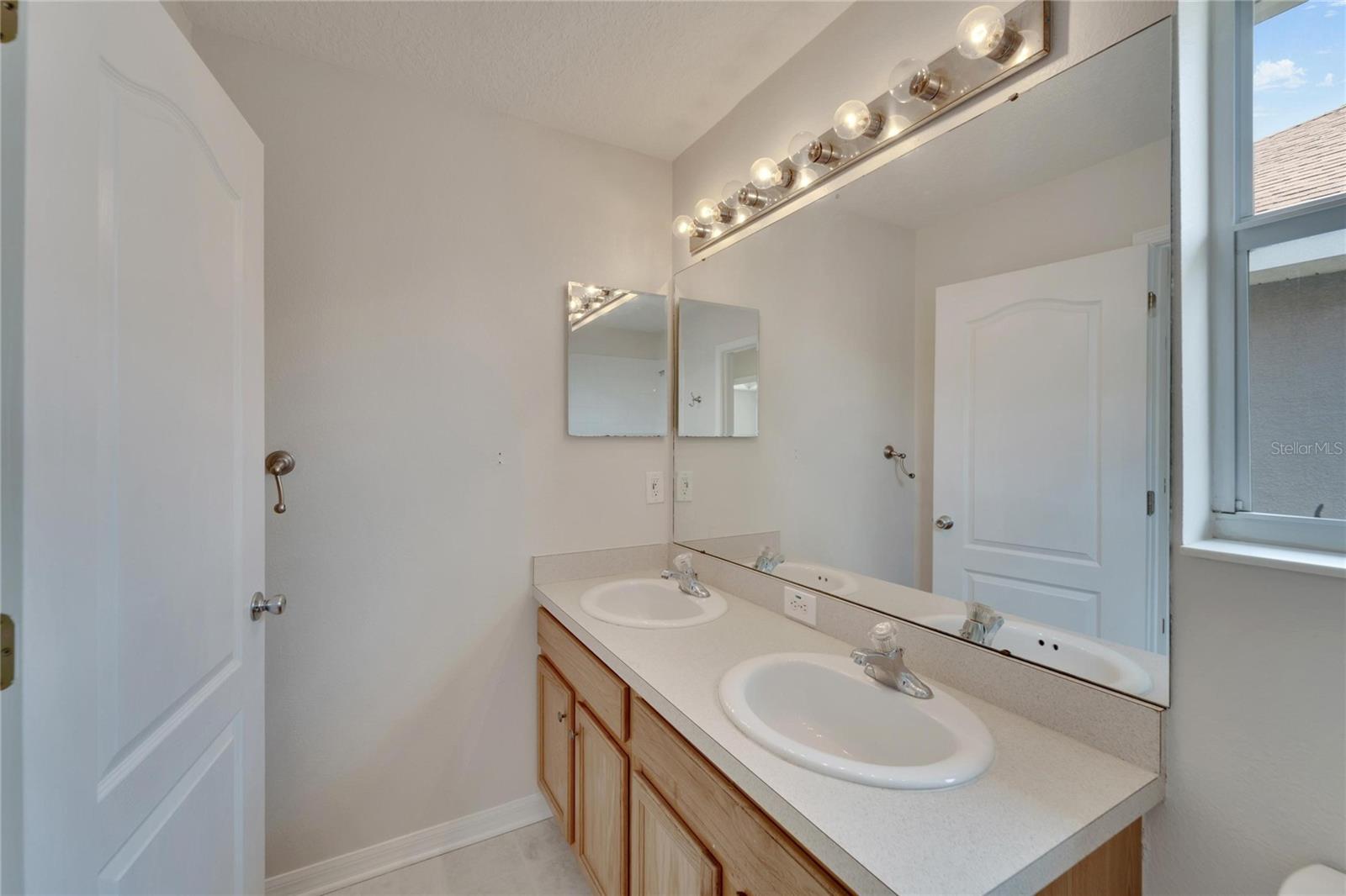411 Durham Shore Ct Property Photo 55