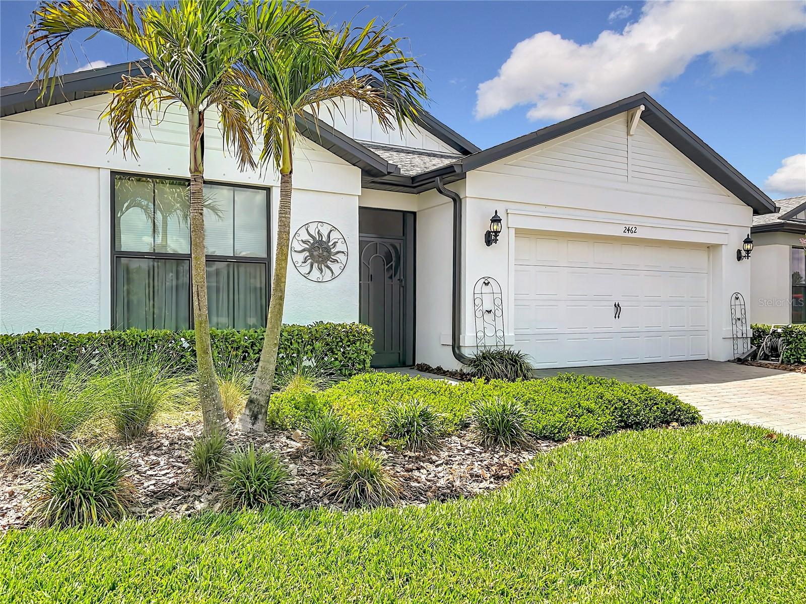 2462 Gabel Oak Dr Property Photo 2