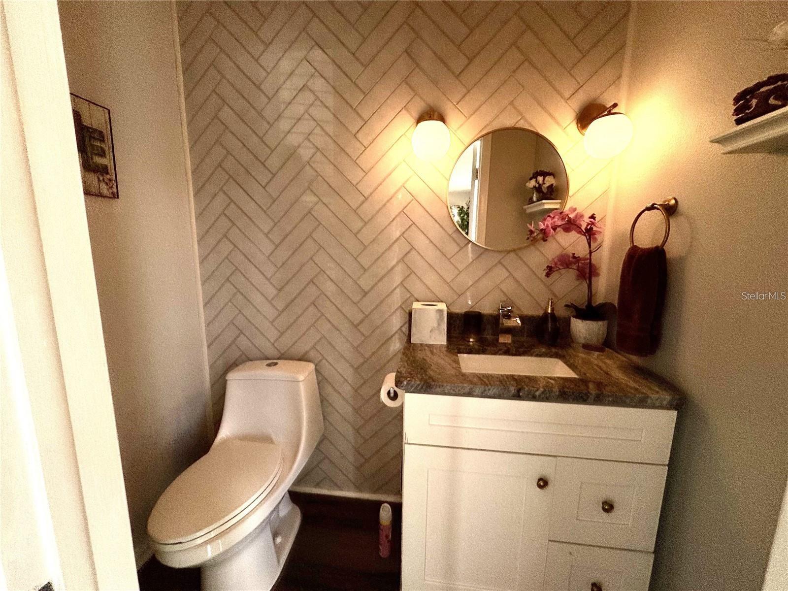 6997 Versailles N #n/a Property Photo 12