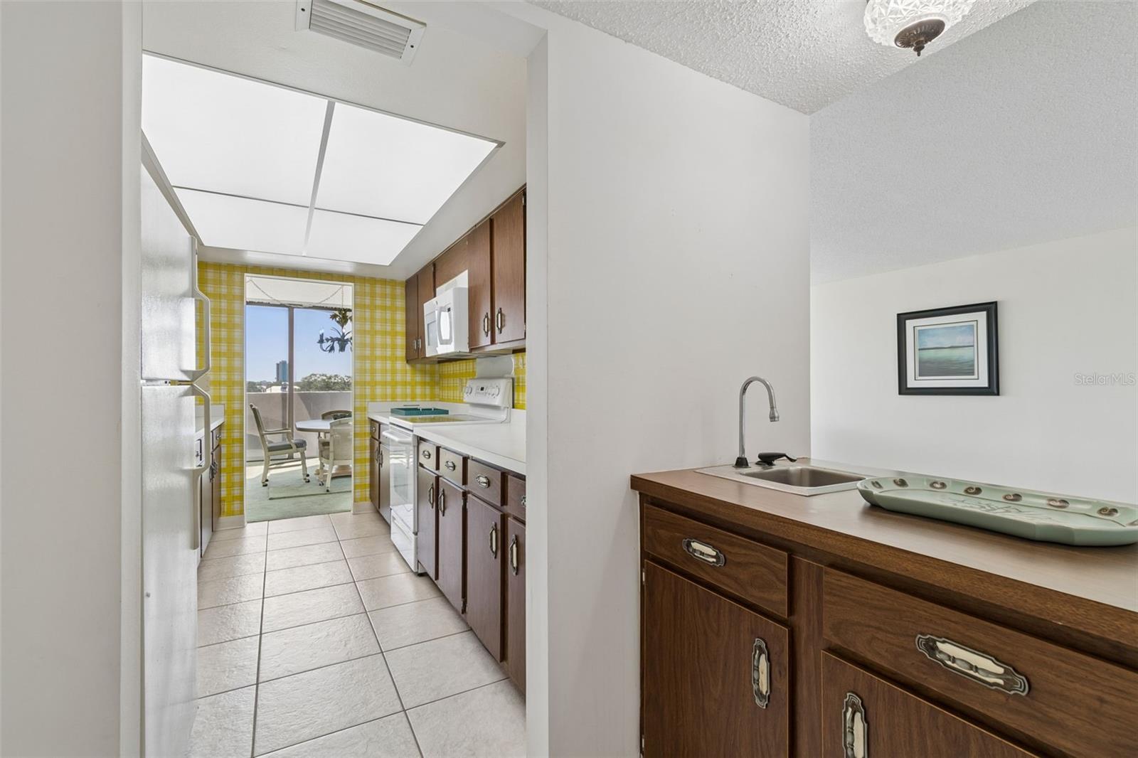 80 Rogers St #6c Property Photo 23