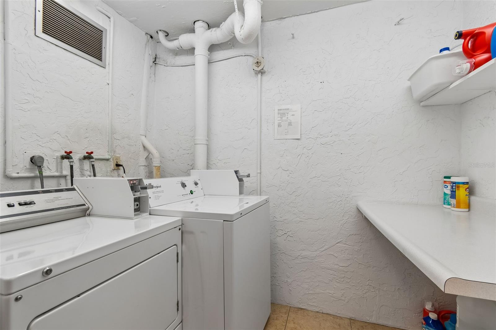 80 Rogers St #6c Property Photo 35