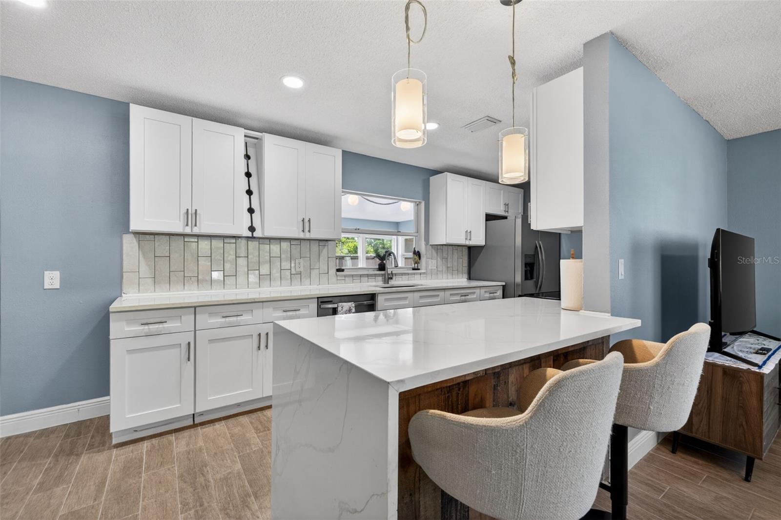 5810 Venetian Blvd Ne Property Photo 11