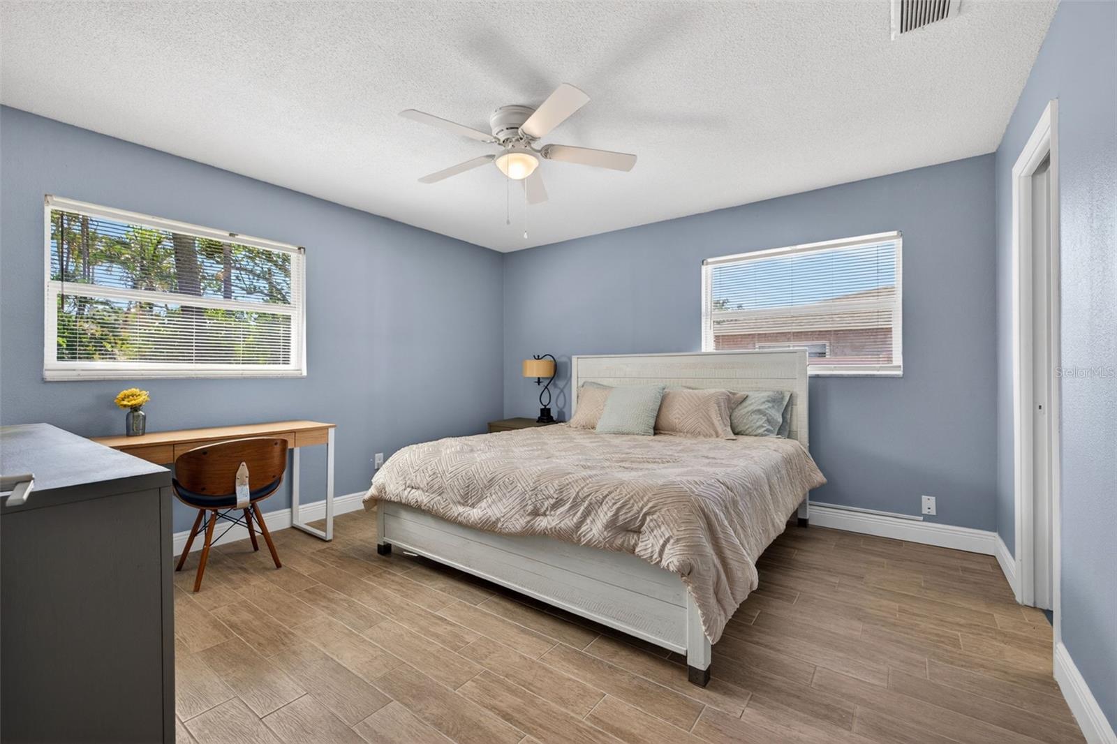 5810 Venetian Blvd Ne Property Photo 17
