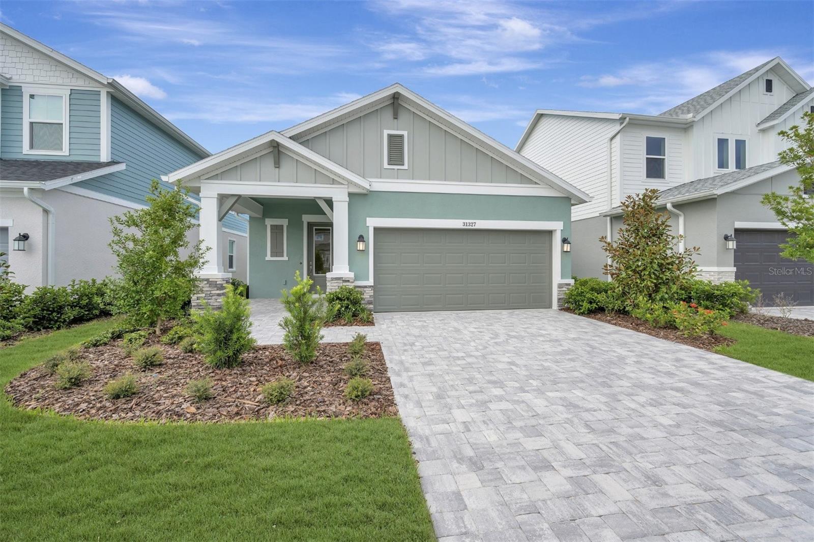 31327 Pendleton Landing Cir Property Photo 1