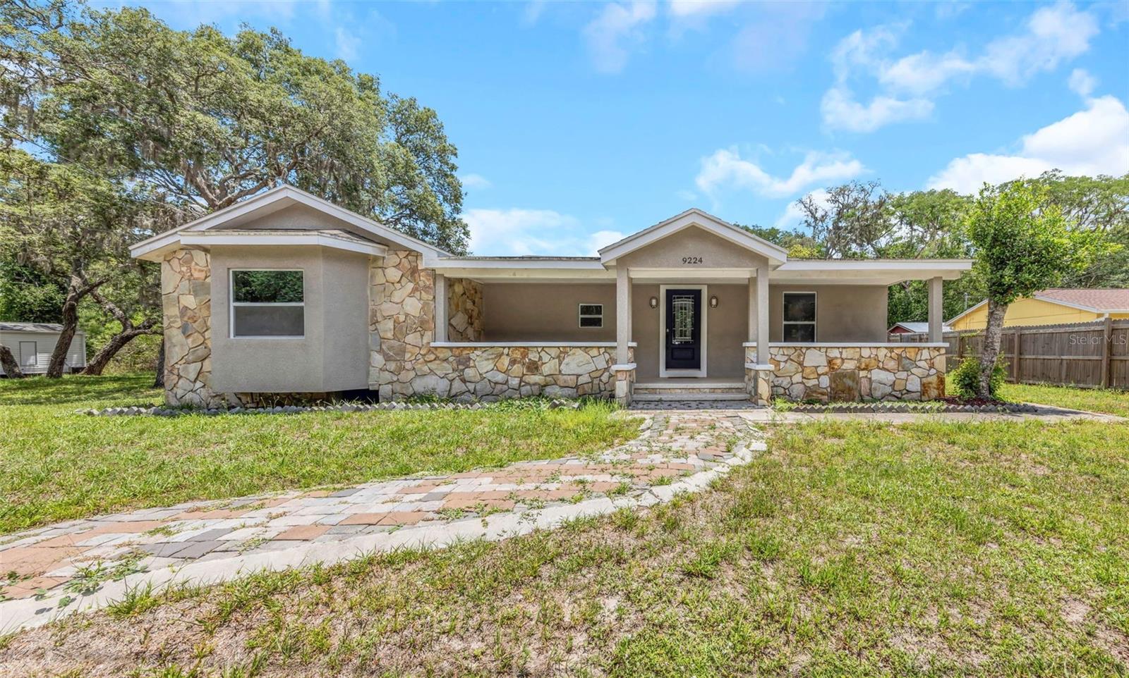 9224 Elza St Property Photo