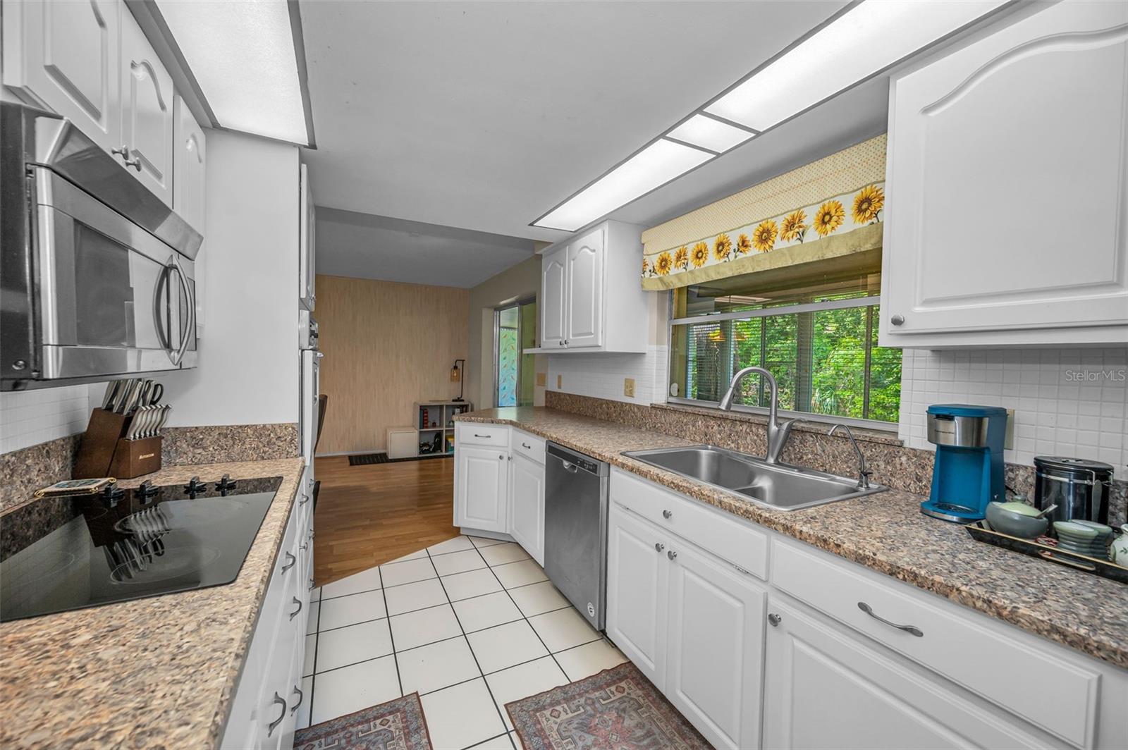 1368 Williams Dr Property Photo 14
