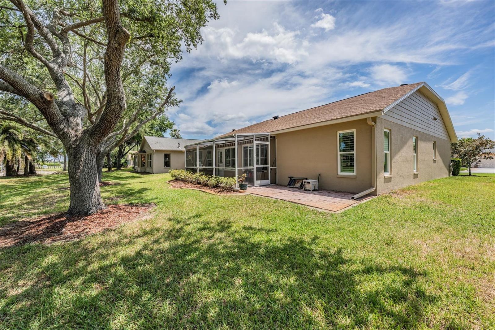 1237 Almondwood Dr Property Photo 3