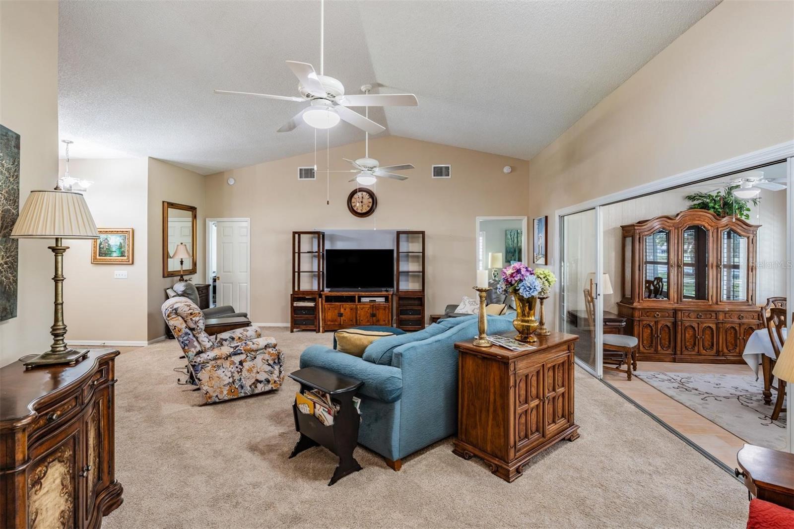 1237 Almondwood Dr Property Photo 4