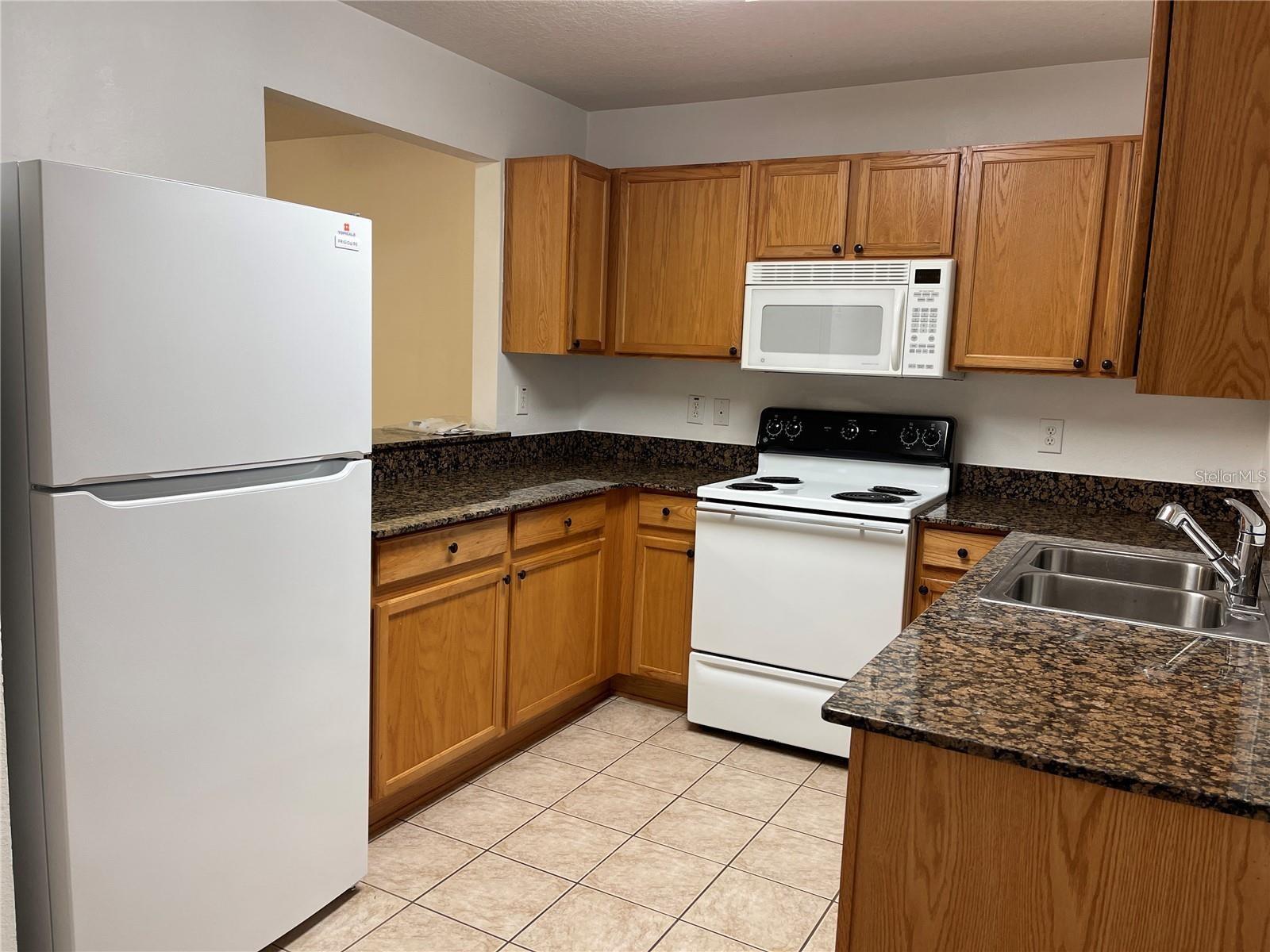 10806 Brickside Ct Property Photo 8