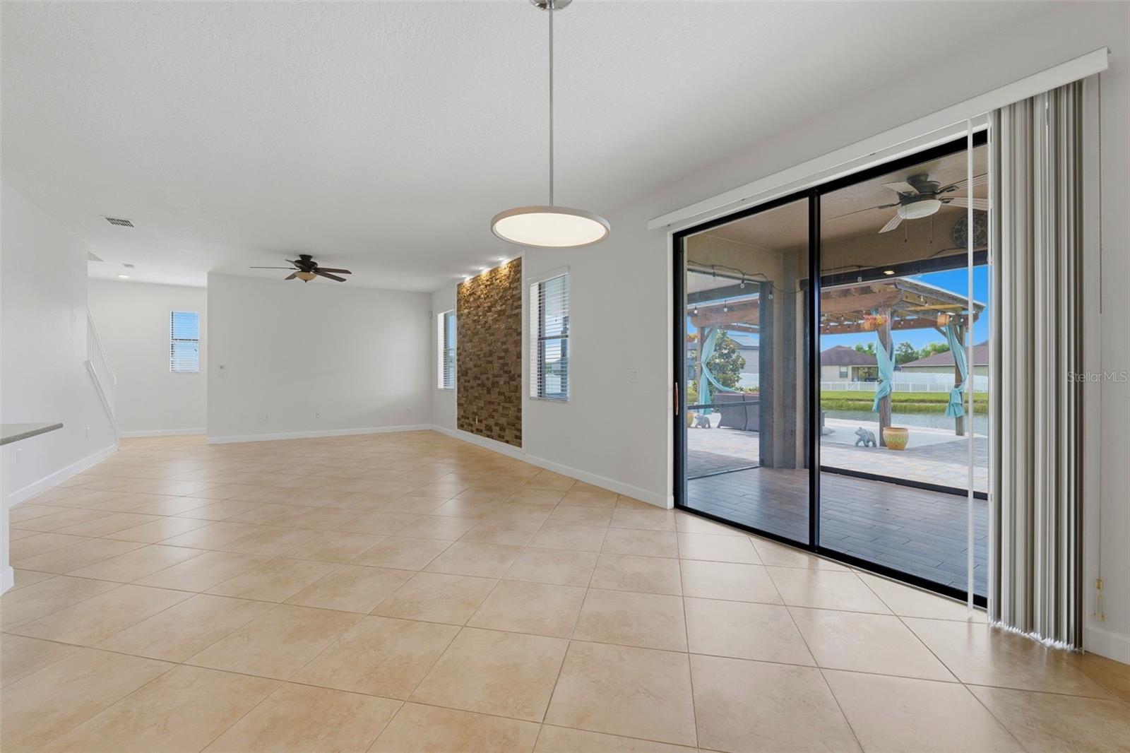 19419 Paddock View Dr Property Photo 16