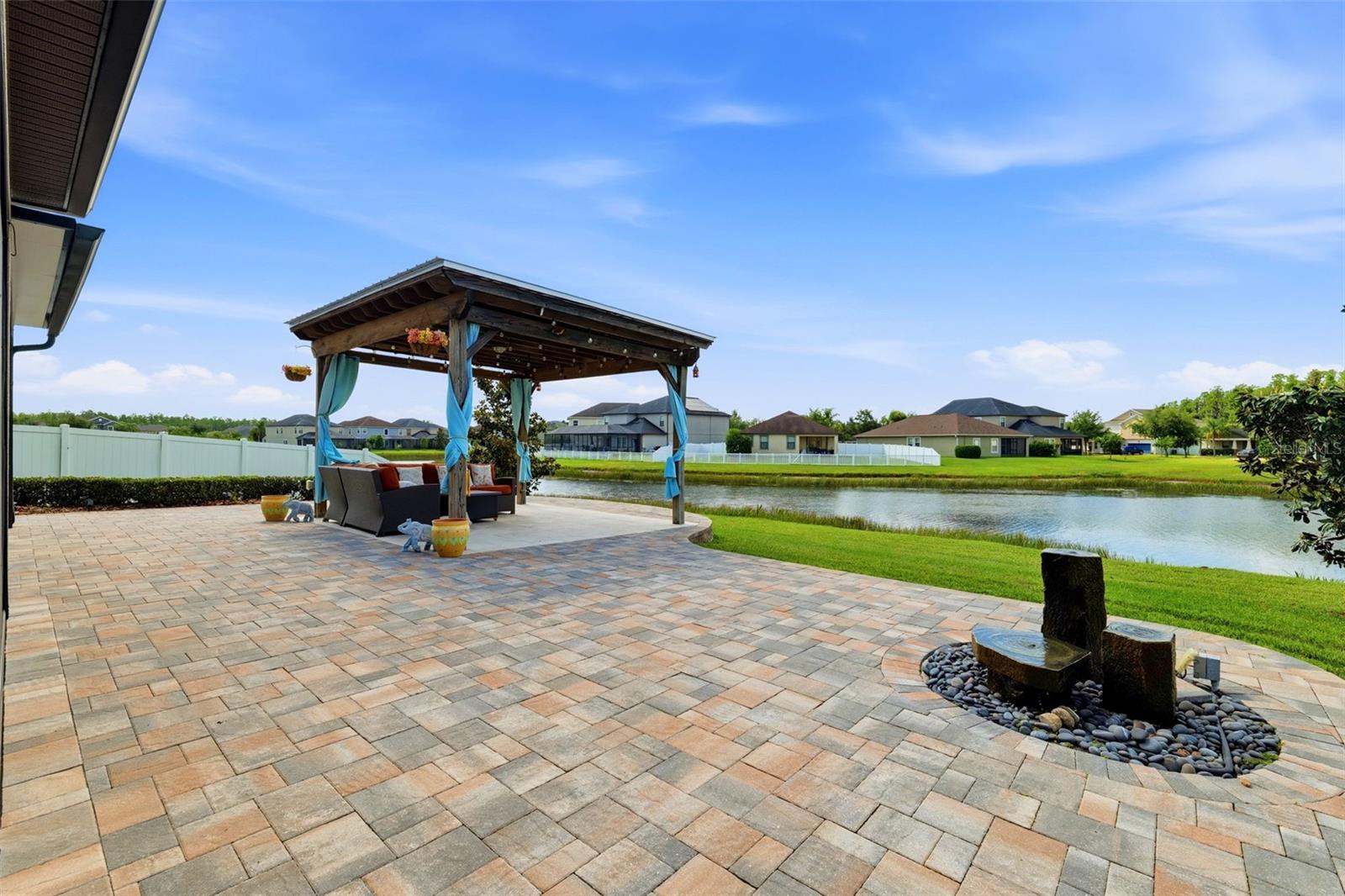 19419 Paddock View Dr Property Photo 48
