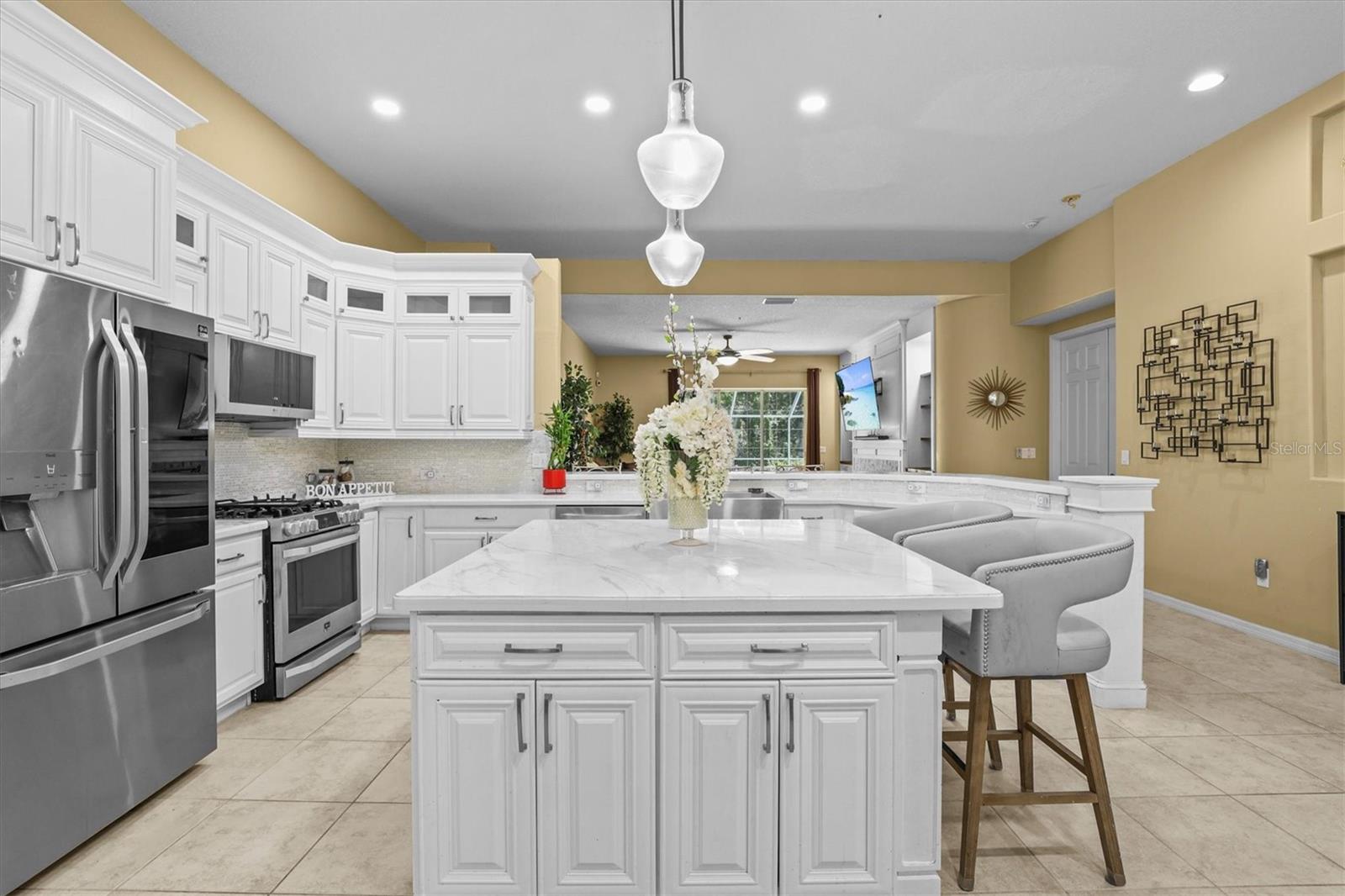8331 Golden Prairie Dr Property Photo 12