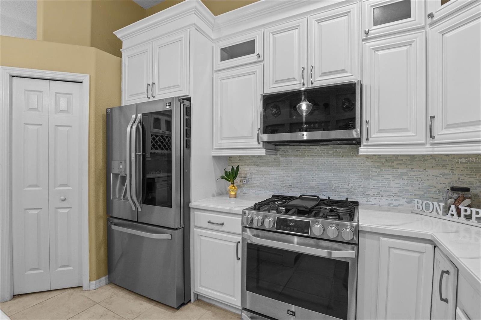 8331 Golden Prairie Dr Property Photo 14